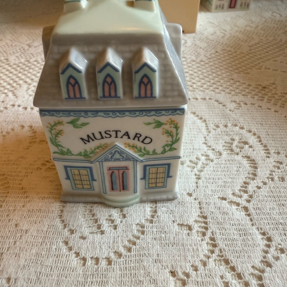 Lenox Spice Village Porcelain Jar mustard